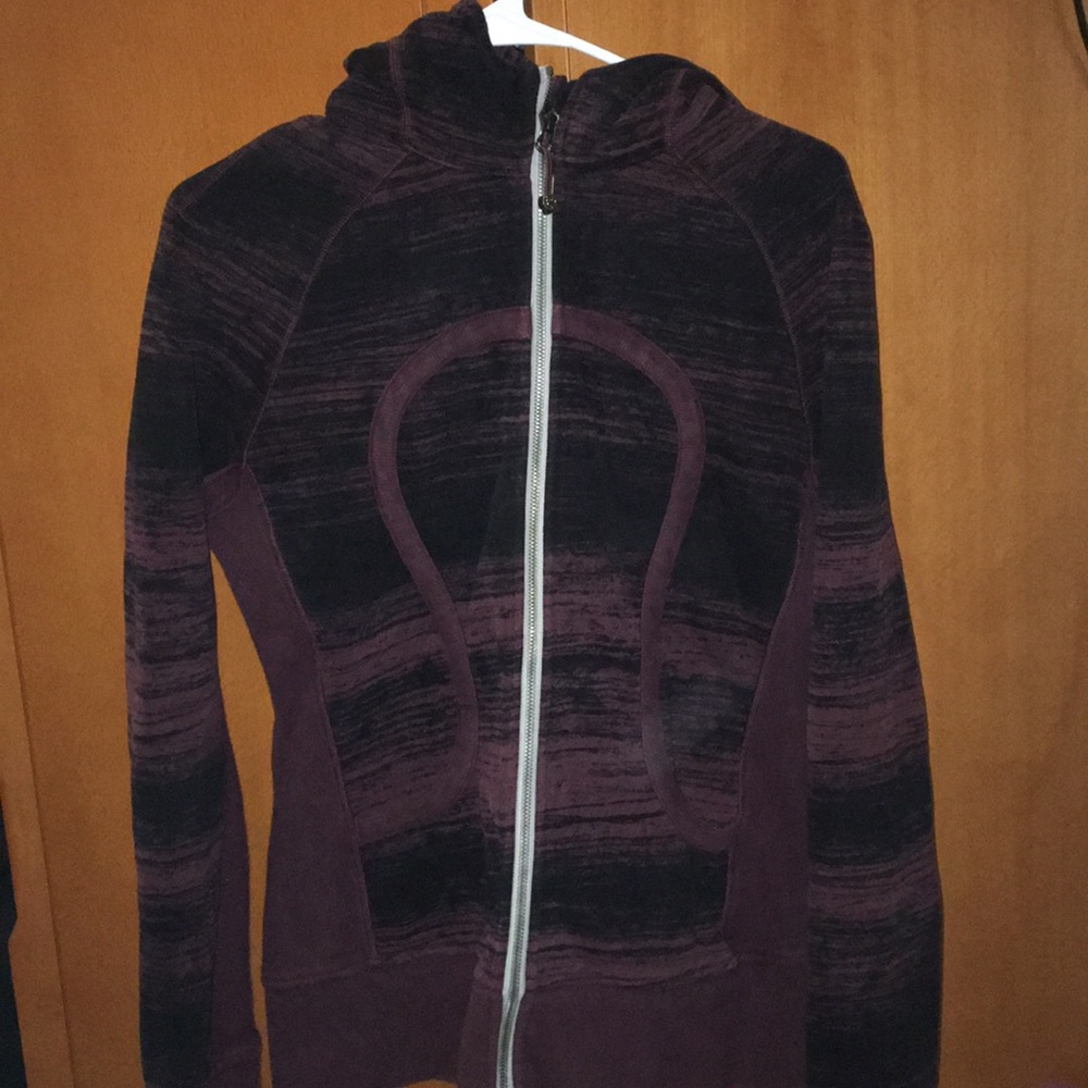 1 WEEK LEFT Lululemon Maroon Scuba Light Jacket